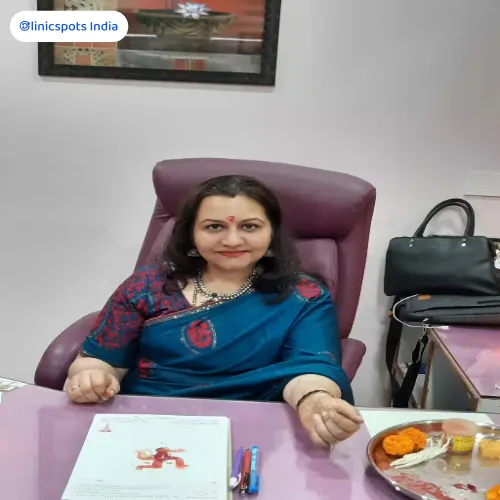 dr. aaditi acharya sharma gynecologist laxmi nagar