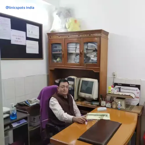 dr. ajay k tiwari pediatrician vikas puri