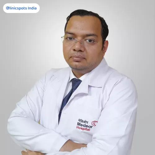 dr. dhruv kundra laparoscopic surgeon vikas puri