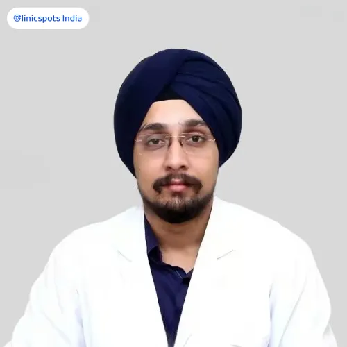 dr. navjot singh arora dermatologist dwarka sector 7