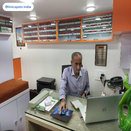 dr. r.c upadhyaya homoeopath vasundhra enclave